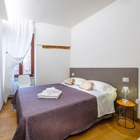 アパート Guesthost - Bright And Modern スポレート