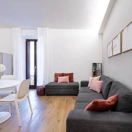 아파트 Guesthost - Bright And Modern 스폴레토