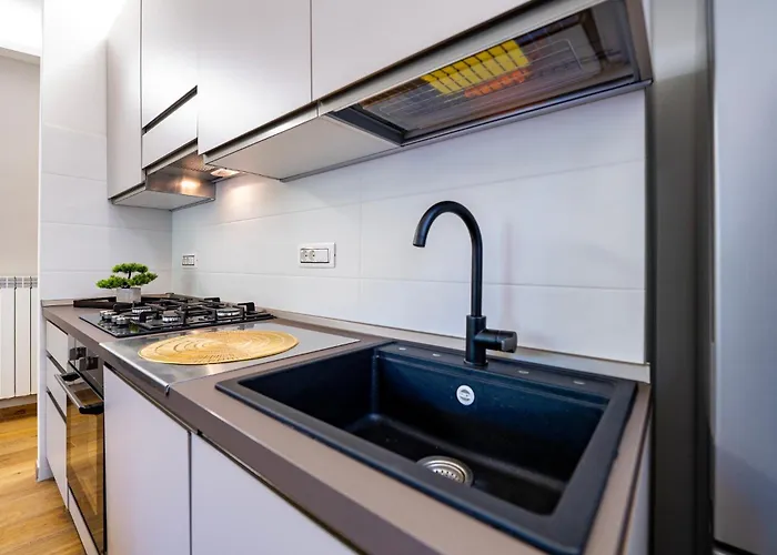 Guesthost - Bright And Modern *