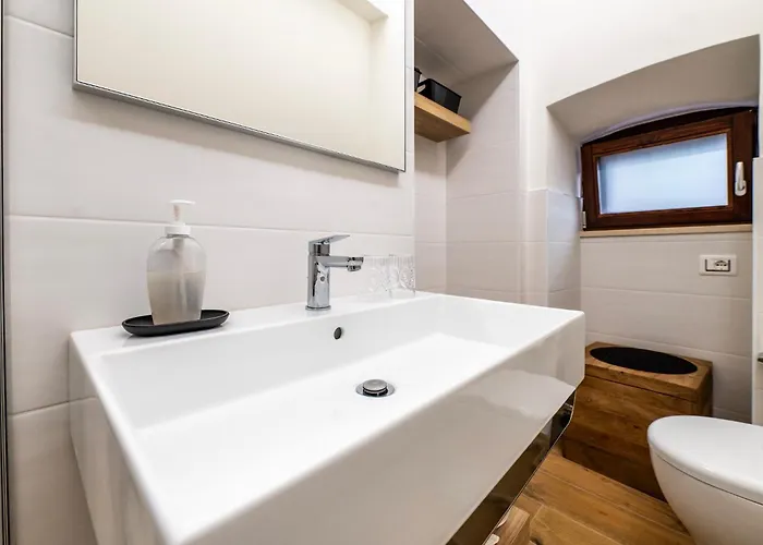 Guesthost - Bright And Modern Apartament Spoleto